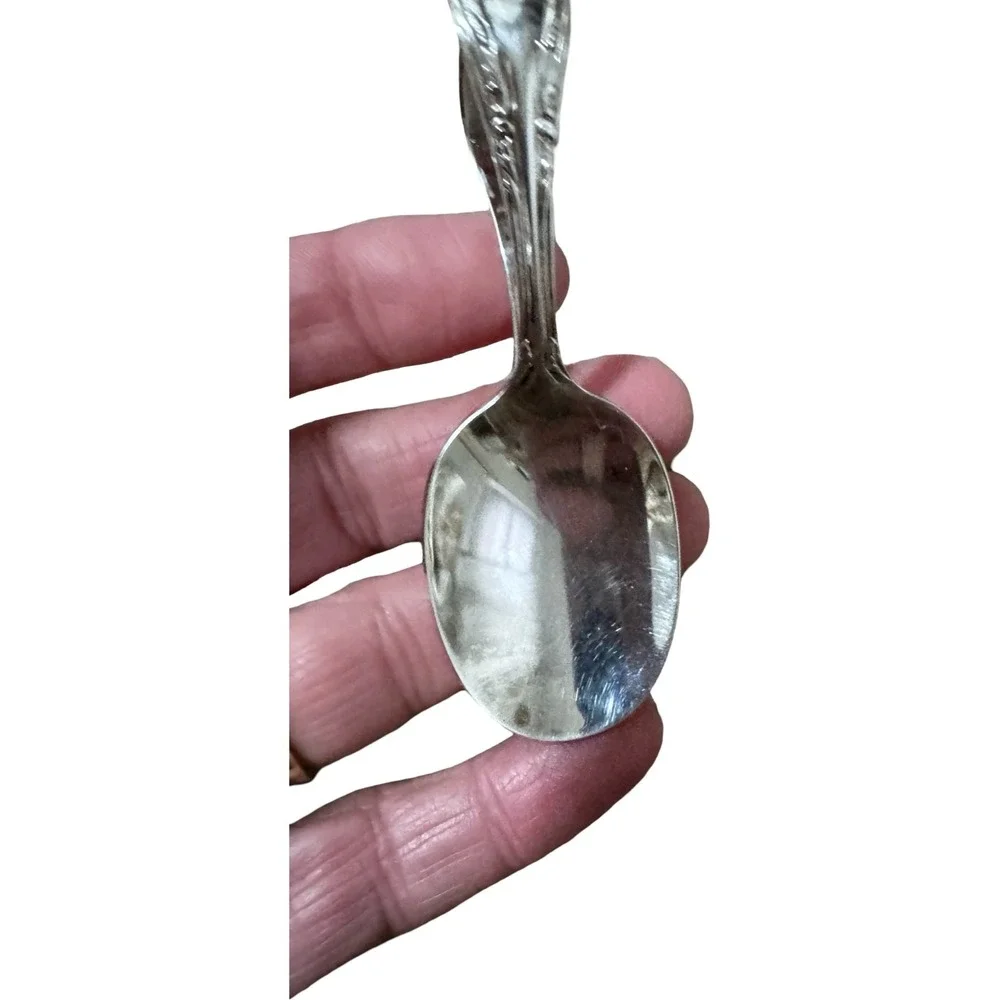 Oneida Harmony Bent Baby Spoon Infant Silver Silverplate‎ Excellent Vintage USA